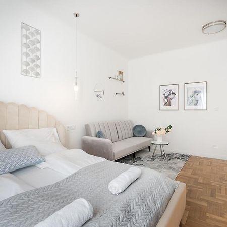 D71 - Central Cozy Suite, Best Location By Bqa Budapeste Exterior foto